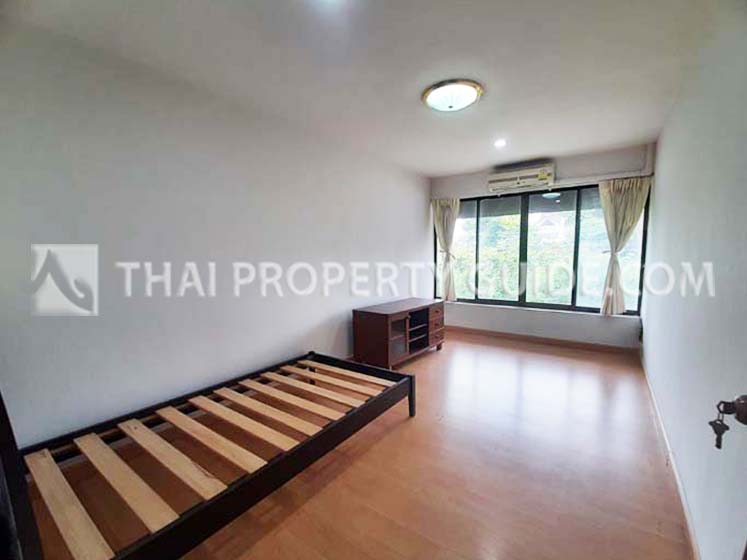 House with Shared Pool in Sukhumvit 